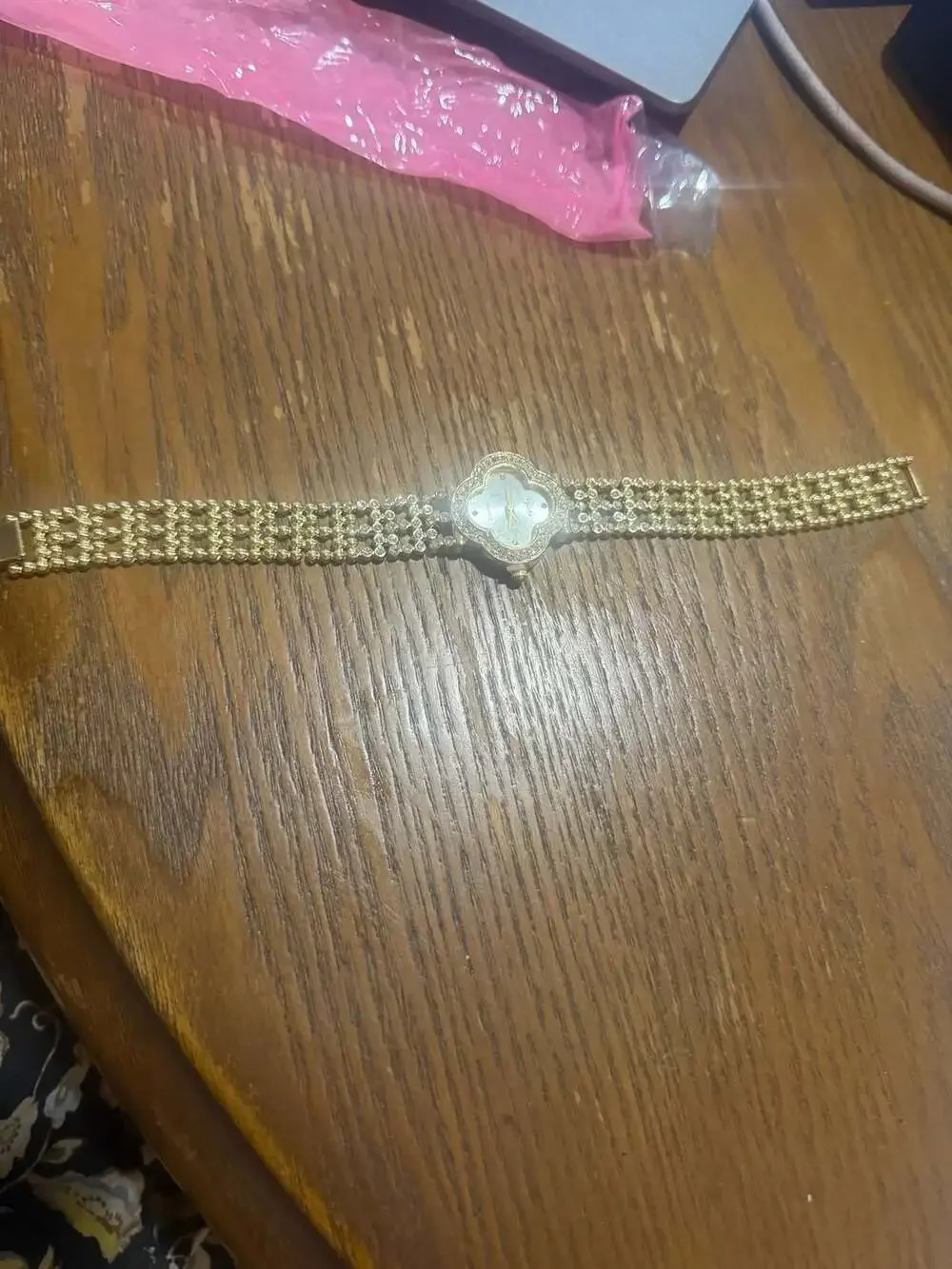 Four Leaf Clover Motif Gold-Tone Rhinestone Bracelet Quartz Watch